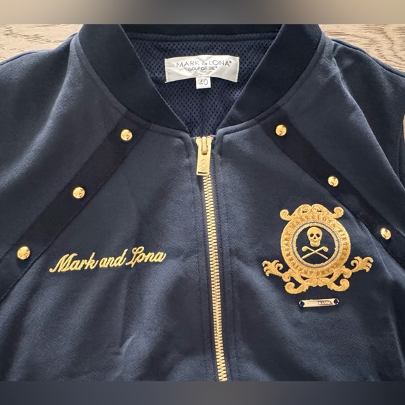 Woman’s Mark and Lona Blue with gold detail vest size 40 - Picture 2 of 7